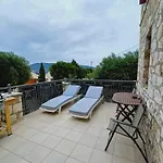 Natalias Mansion * Evretí