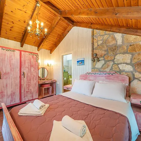 Holiday home Natalias Mansion Evreti