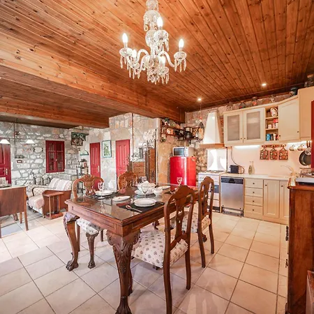 Hébergement de vacances Natalias Mansion *